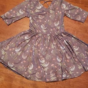 3/4 sloth dotdot smile dress